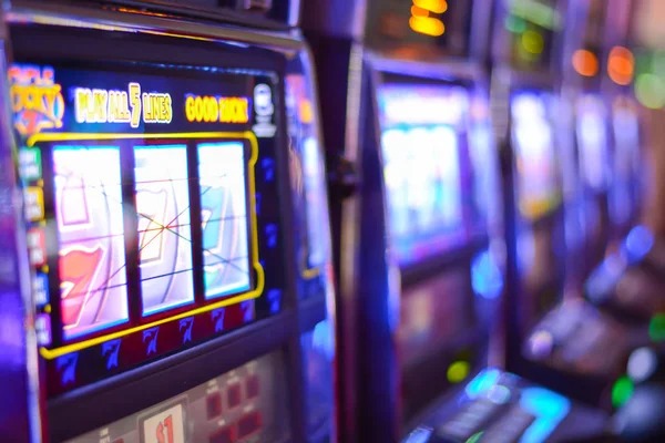 dinas4d platform dashboard showing integrated sportsbook, live dealer, and slots categories