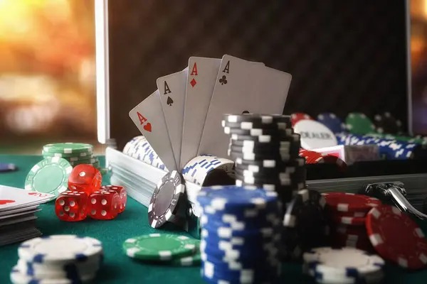 Live Bandar Poker dealer managing a multi-player Texas Hold'em table on dinas4d